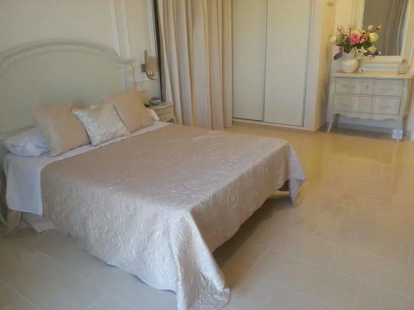 Hotel El Capricho Villanueva del Trabuco Spanyolország